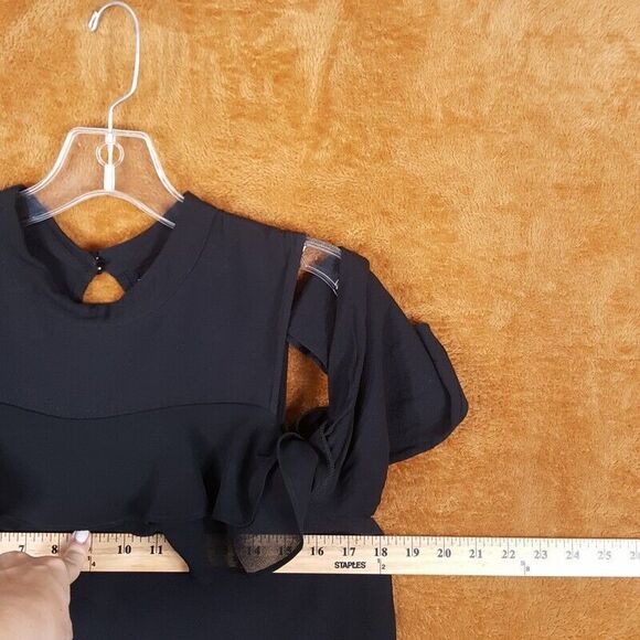 AVEC LES FILLES Womens Top Medium Black Cold Shoulder Keyhole Ruffle - Picture 7 of 9